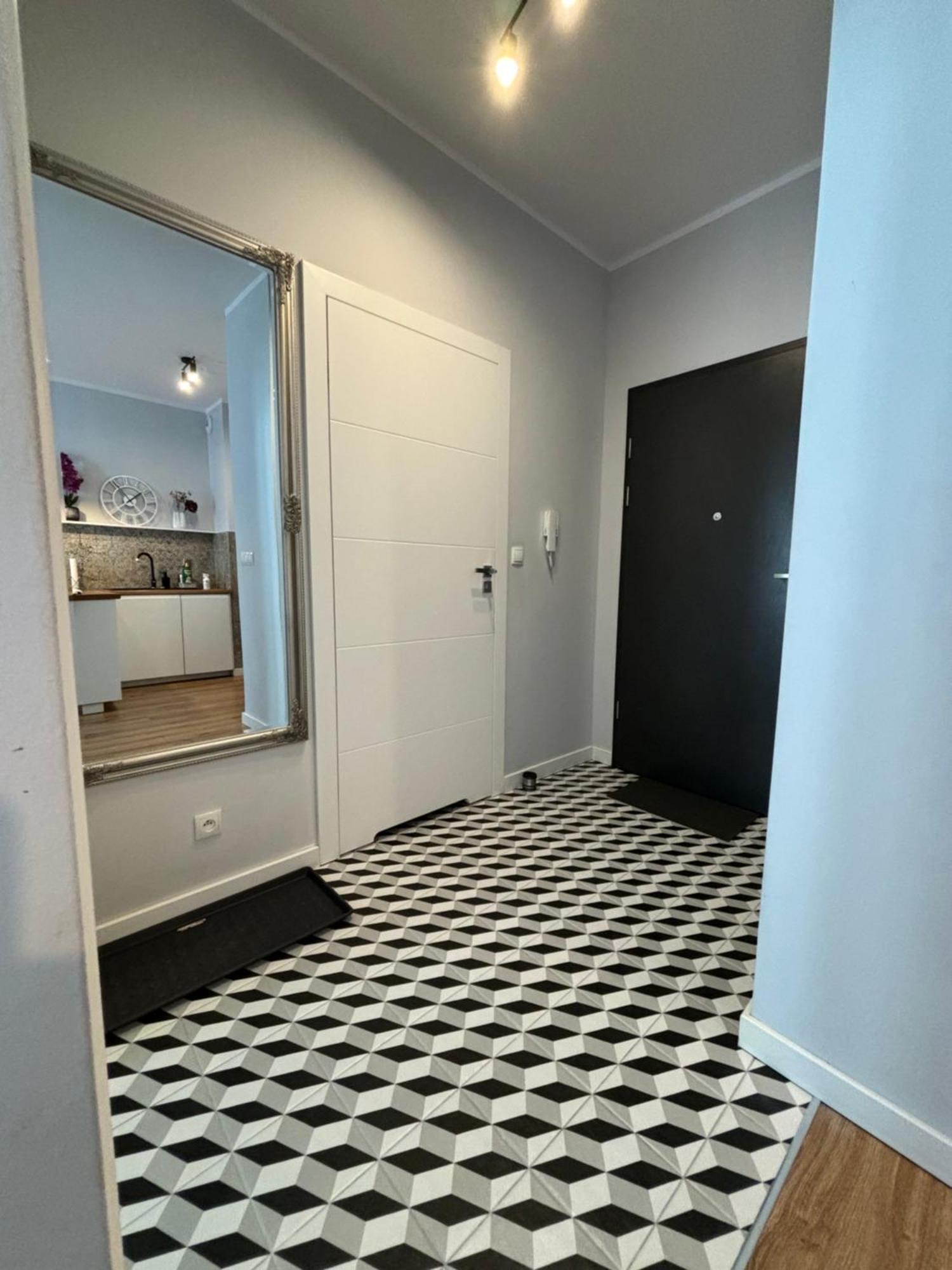 Garbary Old Town Lux Apartment 106, Self Check-In 24H, Free Parking Poznan Luaran gambar